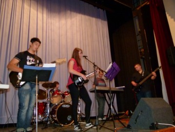 Stavanie Mája 2013