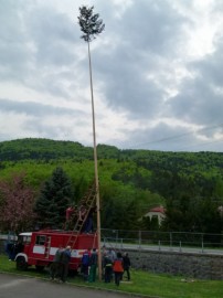 Stavanie mája 2015